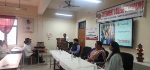 BRD मेडिकल कॉलेज और गवर्नमेंट कॉलेज ऑफ नर्सिंग में संचार कौशल पर विशेष प्रशिक्षण सत्र आयोजित

BRD मेडिकल कॉलेज के प्रिंसिपल एवं डीन डॉ. रामकुमार जायसवाल तथा गवर्नमेंट कॉलेज ऑफ नर्सिंग की प्रिंसिपल डॉ. अल्का सक्सेना के मार्गदर्शन में आज नर्सिंग विद्यार्थियों के लिए “संचार कौशल (Communication Skills)” पर एक दिवसीय प्रशिक्षण सत्र आयोजित किया गया।