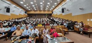 एमबीबीएस 2026 बैच का व्हाइट कोट समारोह